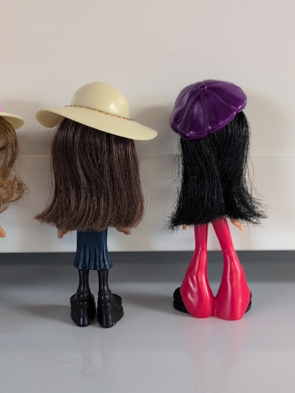 Vintage 2003 Mini Bratz Dolls Set Of 4 Mini McDonald's (No Clothing Accessories) - Picture 6 of 6